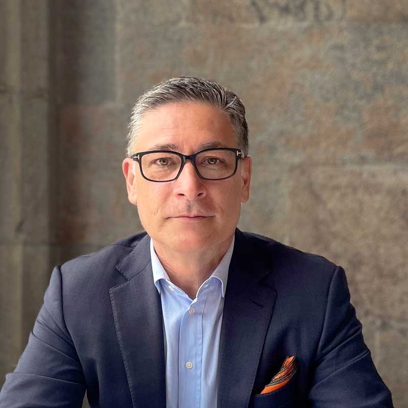 Hi, I’m Carlos Vargas